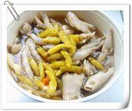「绿色食物」泡椒凤爪
