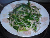 有特色的韭菜炒豆芽