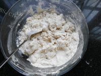美味蛋黄肉松月饼做法图解7)