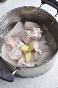美味的麻辣猪蹄做法图解6)