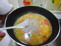 好喝的西红柿芦笋肉片汤做法图解12)