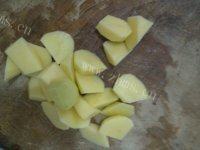 家常菜拔丝土豆做法图解2)