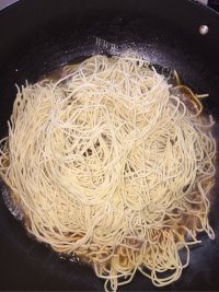 美味的豆角肉丝焖面做法图解8)