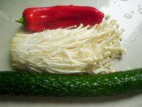 「DIY美食」凉拌金针菇做法图解1)