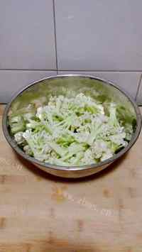 营养丰富肉片炒菜花做法图解1)