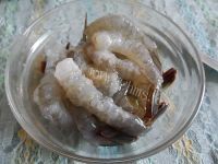美味的黄金炸虾做法图解2)