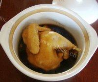 饱满的豉油鸡