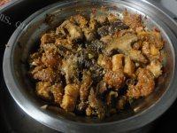 家常菜麻辣粉蒸肉做法图解9)