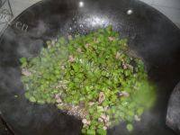 美味的橄榄菜四季豆做法图解8)