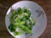 诱人的木耳炒油菜做法图解1)