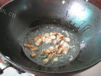 家常菜咸鱼烧茄子做法图解3)