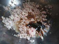 家常菜肉炒平菇做法图解4)