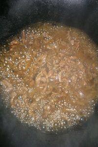 好吃的牛肉炒韭菜做法图解5)