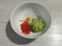 家常凉拌蒜蓉瓜翠做法图解11)