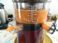 自制苹果梨胡萝卜汁做法图解7)