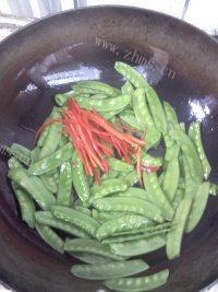 「念念不忘」蒜蓉荷兰豆做法图解5)