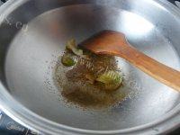 「美味可口」酱爆鱿鱼做法图解5)