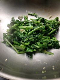 美味蒜香青菜苔做法图解10)