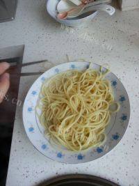 自己做的牛肉酱意面做法图解5)