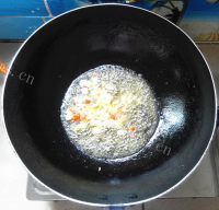 家常白花菜炒瘦肉做法图解7)