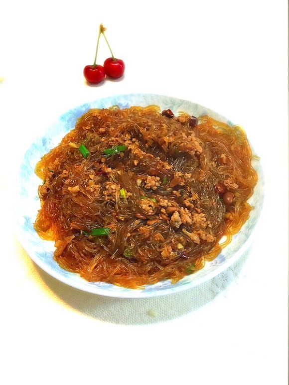 热腾腾的肉末粉丝