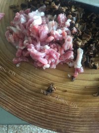 诱人的蒸茄子做法图解2)