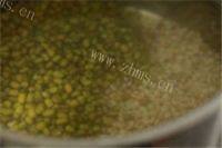 自制绿豆薏米汤做法图解4)