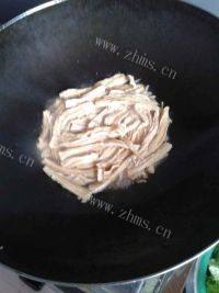 营养丰富的腐竹炒肉做法图解7)