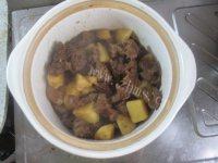 自制土豆烧牛腩