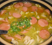 酸菜鲫鱼肥肠汤的做法的做法图解六