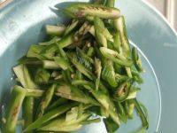 美味的孜然炒肉做法图解2)