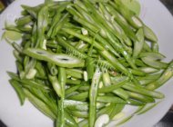 喷香的清炒四季豆做法图解1)