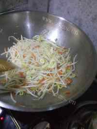 家常菜炒绿豆芽做法图解5)