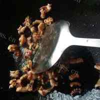 美味的虾米鱿鱼螃蟹粥的做法图解三