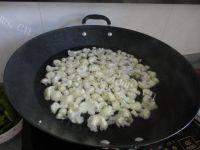 「家有大厨」炒菜花做法图解3)
