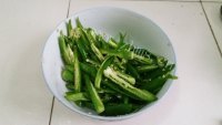 苕皮辣椒回锅肉做法图解2)