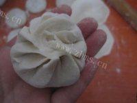 色味俱佳的芹菜猪肉馅饼做法图解11)