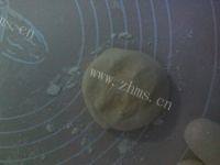 自制椒盐烧饼做法图解7)