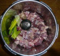 美美厨房之清炖牛肉做法图解7)