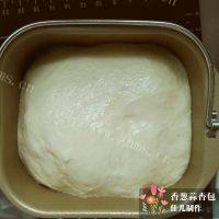 美味香葱蒜香面包做法图解6)