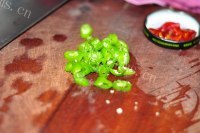 香喷喷的白灼虾做法图解2)