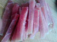 让人怀念的蒜苔炒肉丝做法图解2)