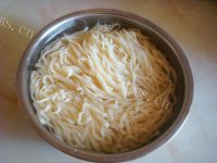麻酱豆角凉面做法图解10)