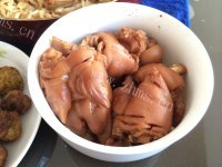 美味的烤猪蹄做法图解1)