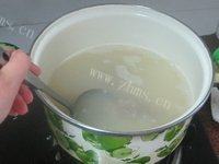 美味早餐芥菜瘦肉粥做法图解4)