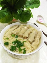 虾饺汤面做法图解6)