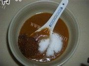 自己做的椒盐芝麻烧饼做法图解2)