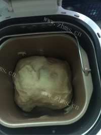自制肠仔包做法图解1)