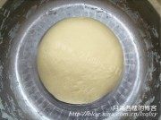 自制肉松奶油卷做法图解5)