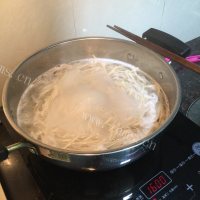 美味的番茄鸡蛋面做法图解3)